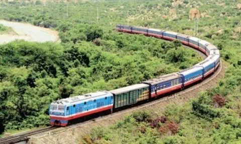 Tuyến đường sắt Hà Nội - Vinh sắp được đầu tư cải tạo, nâng cấp