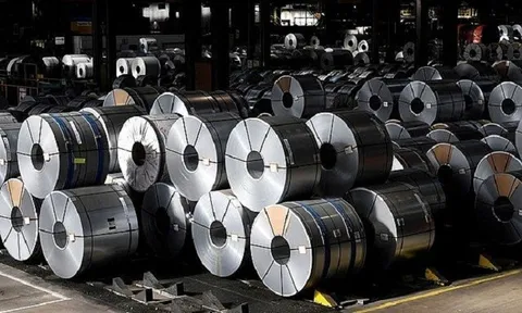 Giá thép trong nước thấp hơn 10% so với đầu năm
