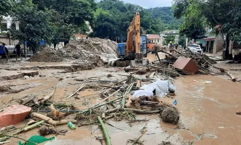 Nghệ An thiệt hại nặng nề do mưa lũ