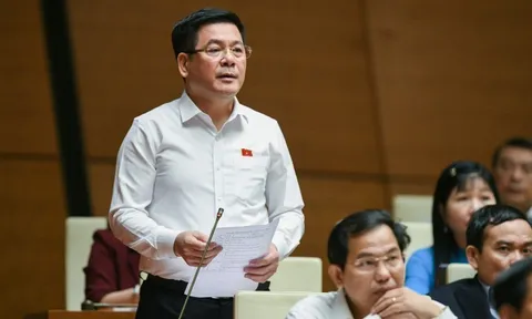 Đã có phương án điều chỉnh chi phí đưa xăng dầu về Việt Nam