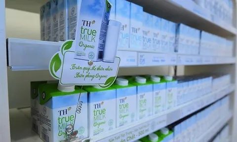 Tập đoàn TH nhận 3 cúp vàng “Sản phẩm hữu cơ vì sức khỏe cộng đồng”