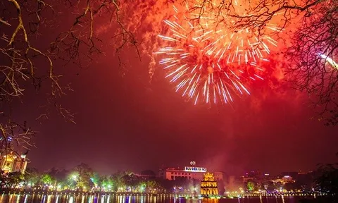 Hà Nội bắn pháo hoa tại 31 điểm vào giao thừa Tết Quý Mão 2023