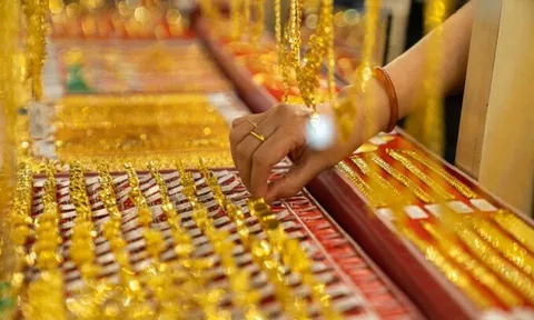 Giá vàng đồng loạt giảm nhẹ