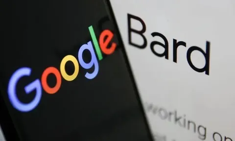 Công ty mẹ của Google "bay" 100 tỷ USD khi ra mắt sản phẩm cạnh tranh ChatGPT