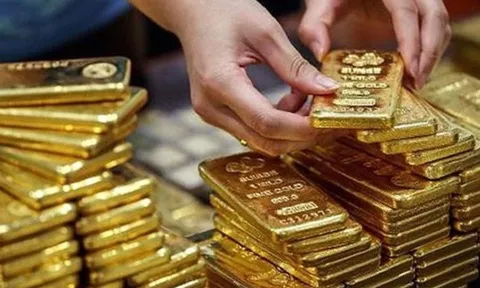 Giá vàng thế giới và trong nước cùng giảm