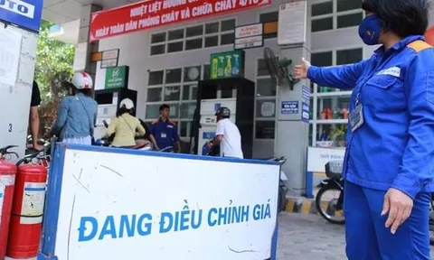 Giá xăng giảm nhẹ, giá dầu diesel giảm 550 đồng/lít