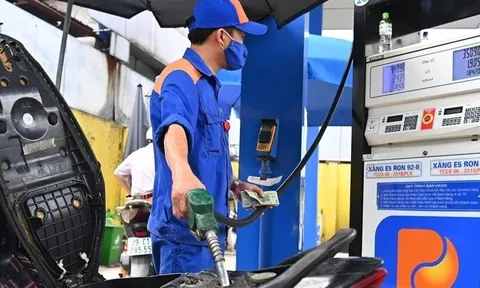 Giá xăng, dầu tăng nhẹ