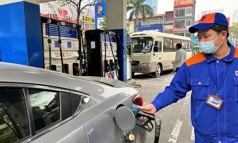Hôm nay giá xăng sẽ được điều chỉnh tăng?
