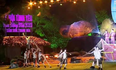 Lễ hội tình yêu Hòn Trống Mái - điểm kết nối tình yêu và du lịch