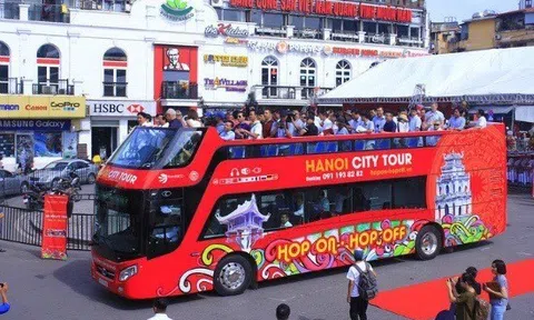 Hà Nội miễn phí vé tham quan bằng xe buýt hai tầng trong kì nghỉ lễ