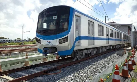 Giá vé tuyến Metro số 1 là 9.000 - 24.000 đồng /lượt, miễn phí tháng đầu