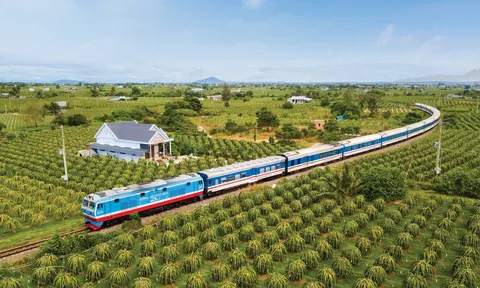 Đường sắt chạy thêm tàu khách Thống nhất, giảm giá vé lên đến 30%