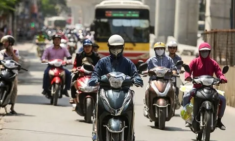Bắc Bộ nắng nóng, Nam Bộ mưa to