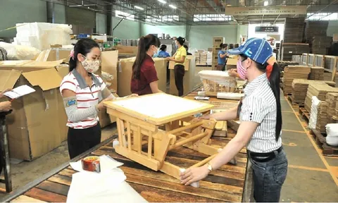 Xuất khẩu sản phẩm gỗ đang phục hồi