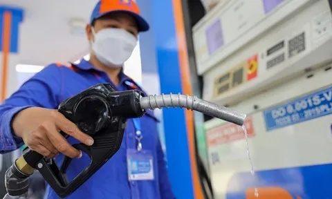 Bộ trưởng Bộ Công Thương: Trong mọi tình huống, không để đứt gãy, không để thiếu nguồn cung xăng dầu