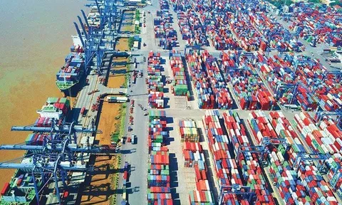 ADB hạ dự báo tăng trưởng Việt Nam xuống còn 5,8% trong 2023