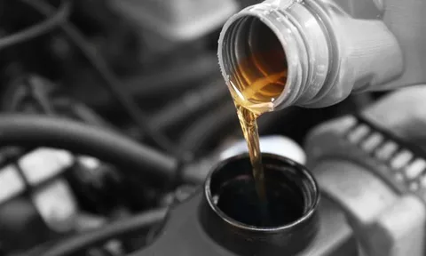 Giá dầu thế giới tăng mạnh