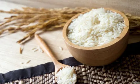 GẠO XUẤT KHẨU CỦA VIỆT NAM TIẾP TỤC TĂNG, VƯỢT GIÁ GẠO THÁI LAN