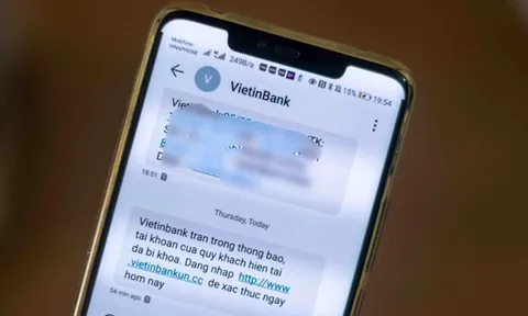 Nhiều ngân hàng tăng phí dịch vụ SMS từ 1/9