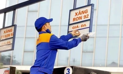 Giá xăng, dầu tăng giảm trái chiều