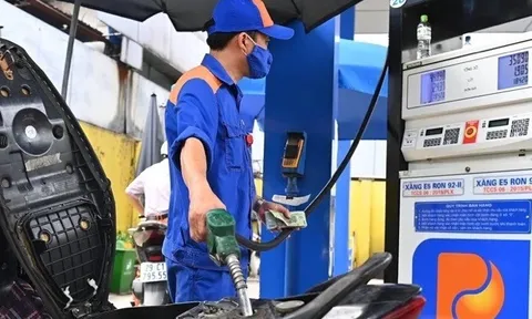 Giá xăng trong nước được dự báo giảm trong chiều nay